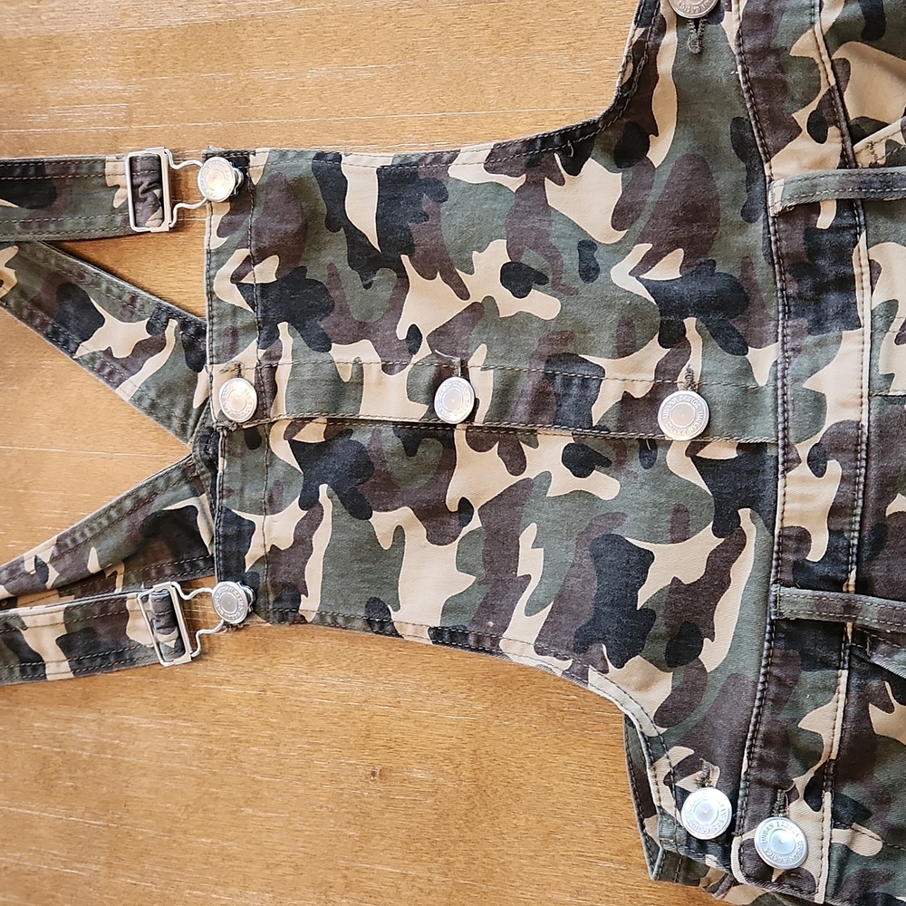 U B 2 URBAN BASICS CAMO OVERALLS - Picture 4 of 12